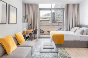 Silkhaus newly furnished modern DIFC studio with balcony